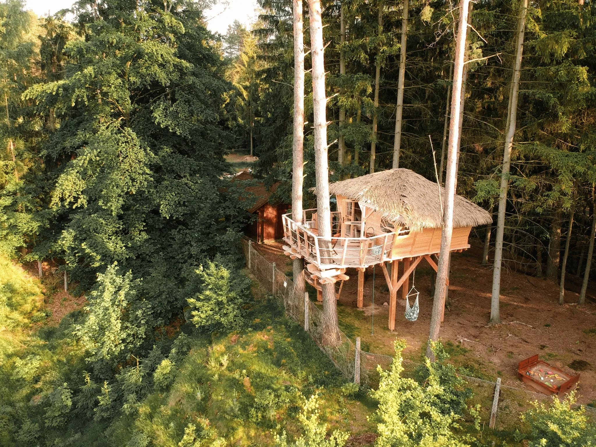 Treehouse U Rybníka
